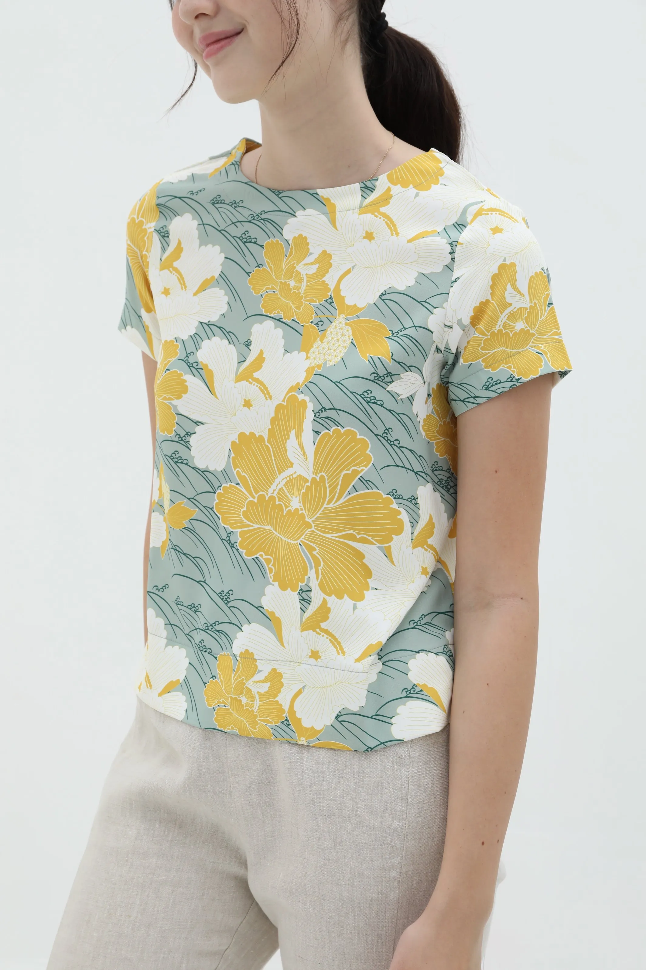 Kimono Chrysanthemum Women Blouse
