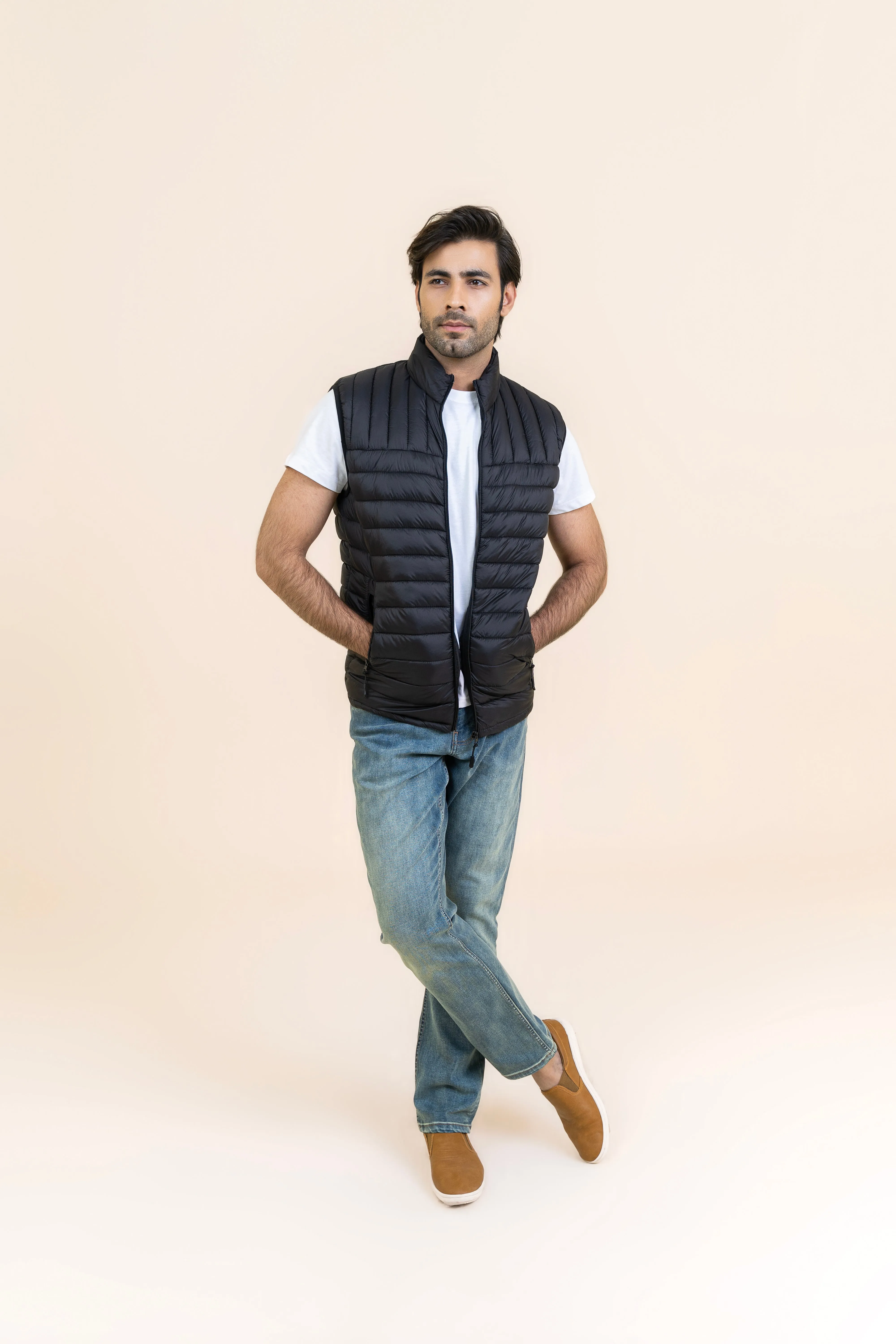 Markhor Black Puffer Sleeve Less Jacket T211-T2