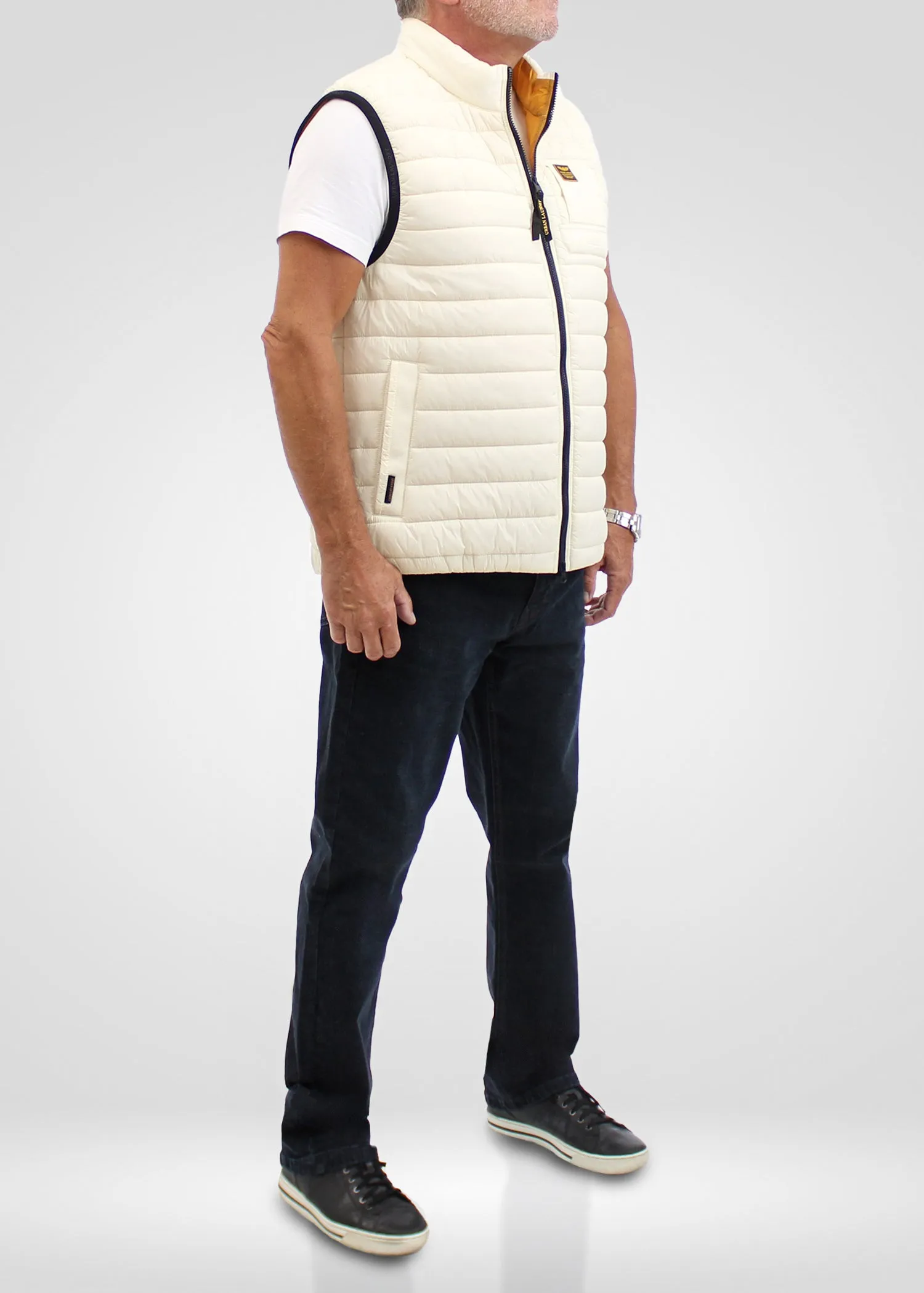 URBAN LAUNDRY Sleeveless Cream Puffer Jacket